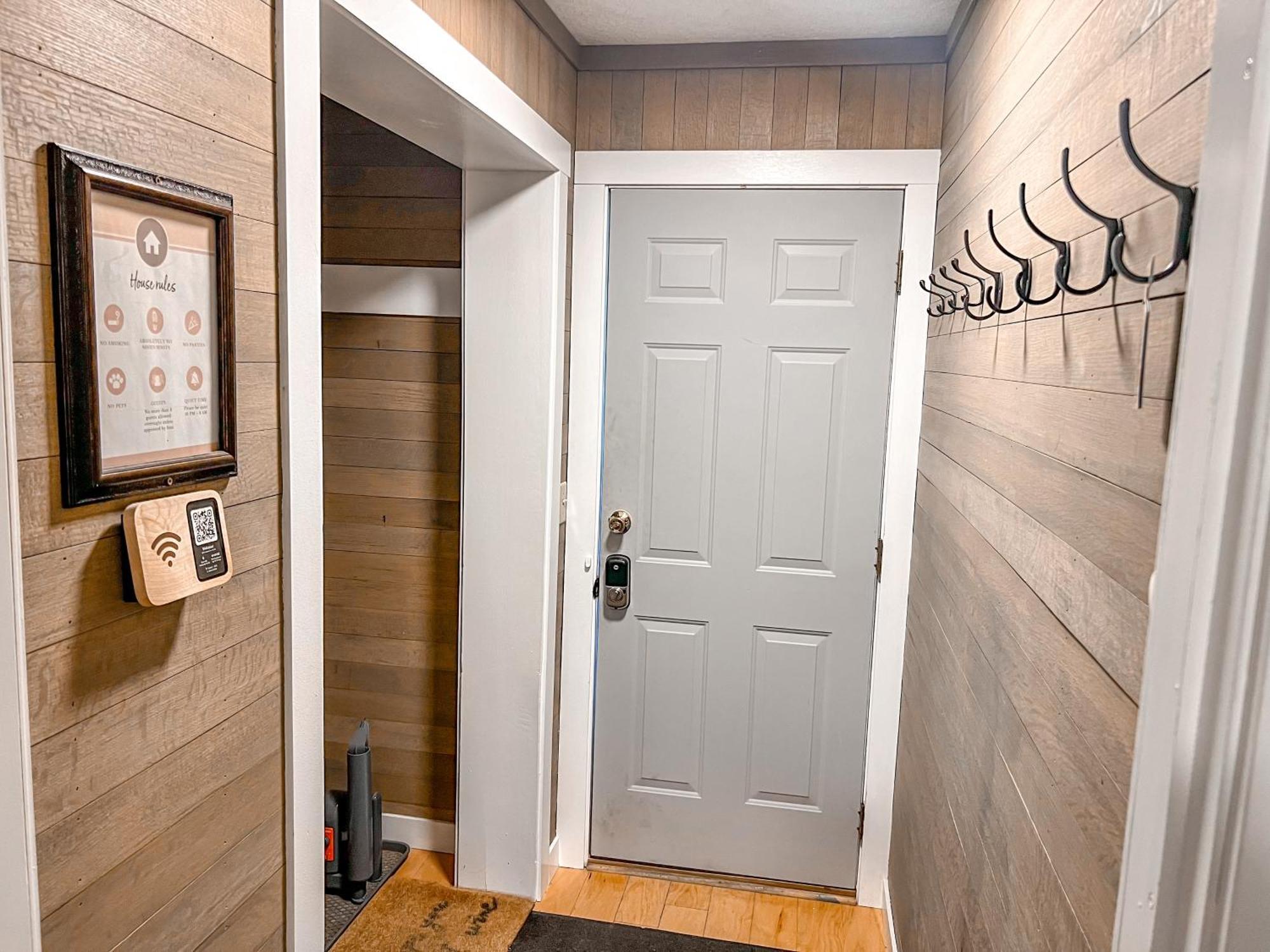 Remodeled Summit Condo At Snowshoe - Modern & Cozy Екстериор снимка