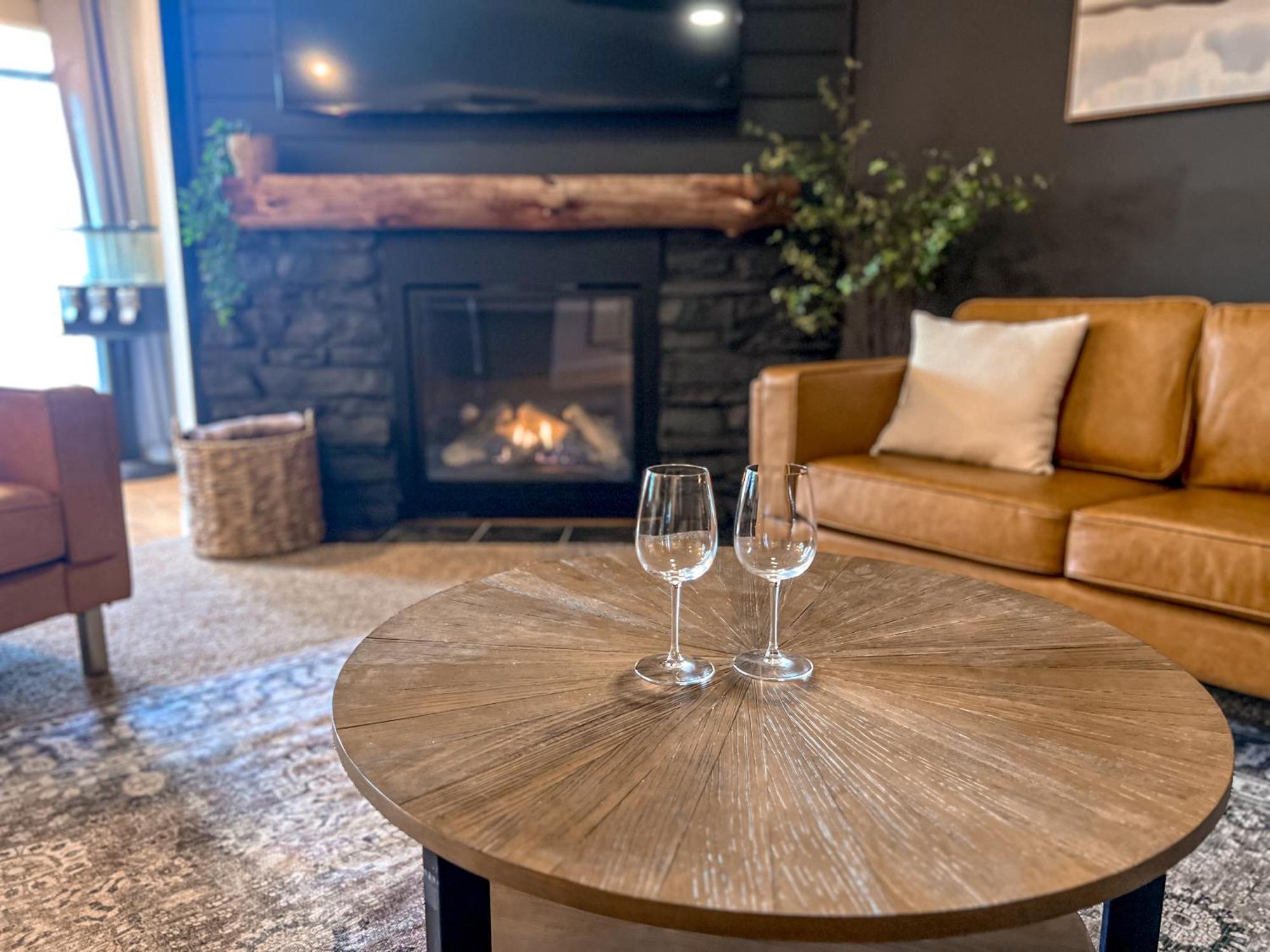 Remodeled Summit Condo At Snowshoe - Modern & Cozy Екстериор снимка